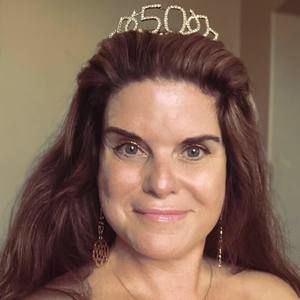 Meet your Posher, Juenessa